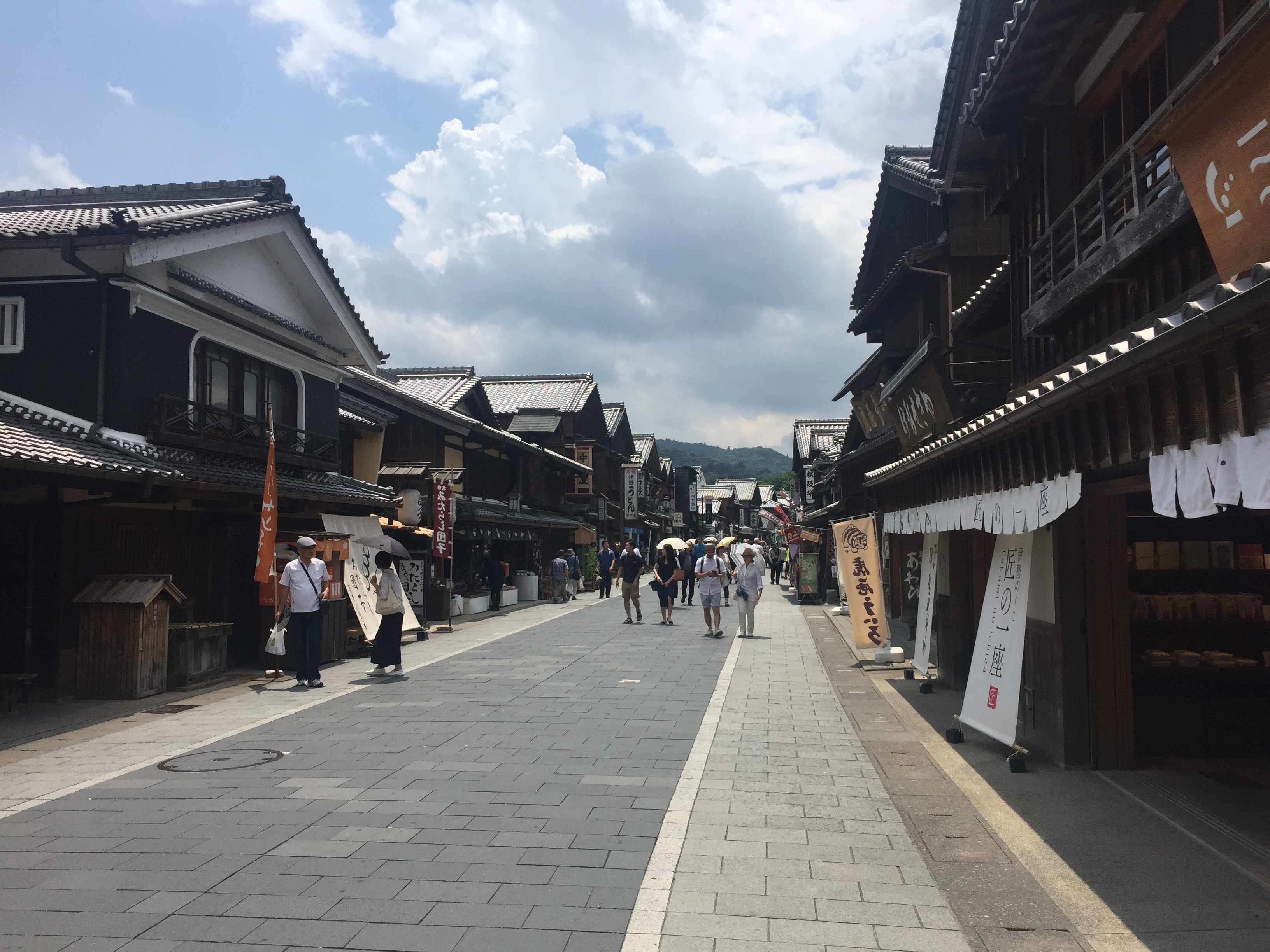 今日のお昼のおはらい町