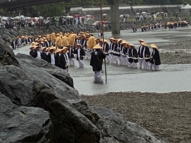 御樋代木奉迎奉曵